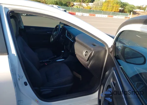 2019 Toyota Corolla Le z USA, uszkodzony, nr VIN 5YFBURHE2KP917144